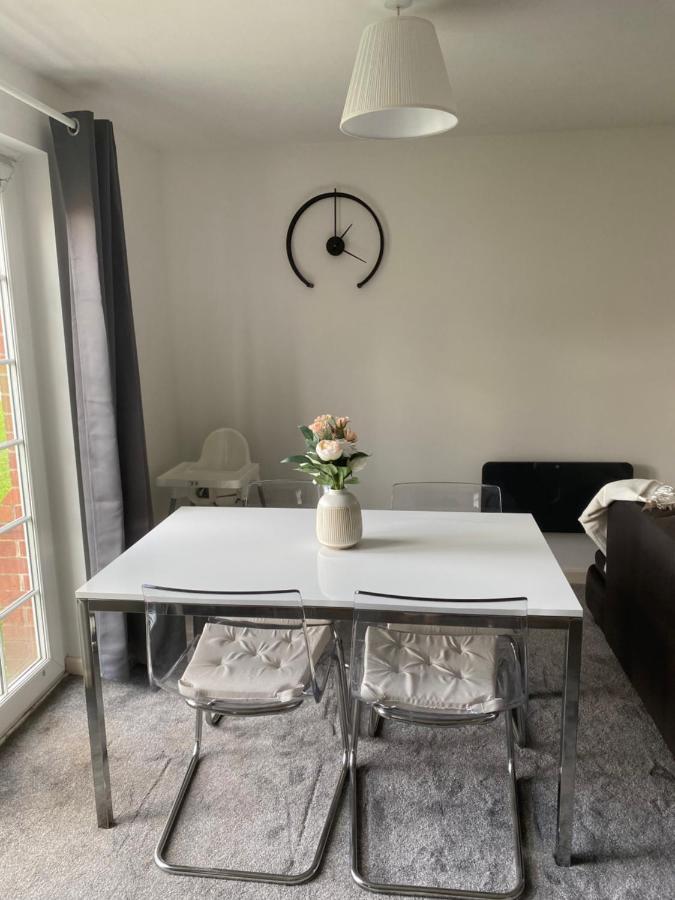 Marine Viewing 2 Bedrooms Flat Manchester Exterior foto